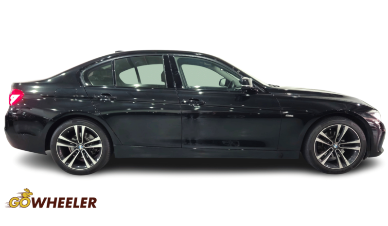 BMW 3 Series 320i Shadow Edition full