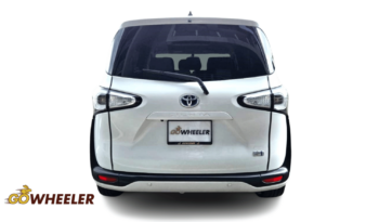 Toyota Sienta Hybrid 1.5A G full